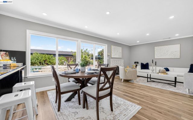 38 Cascade Ave, Livermore, CA 94551