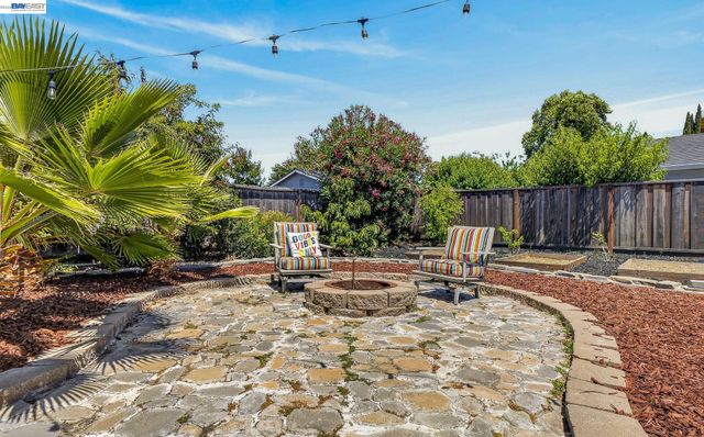 38 Cascade Ave, Livermore, CA 94551