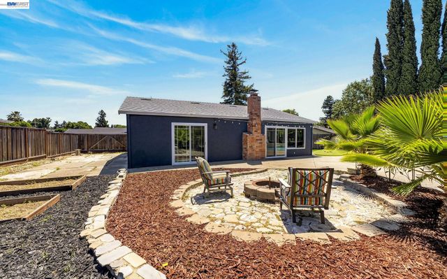 38 Cascade Ave, Livermore, CA 94551