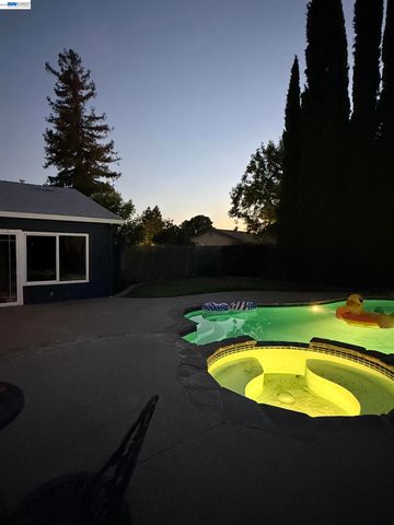 38 Cascade Ave, Livermore, CA 94551