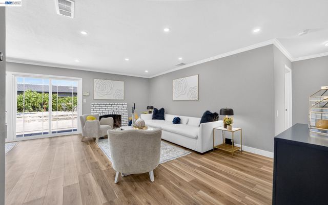 38 Cascade Ave, Livermore, CA 94551