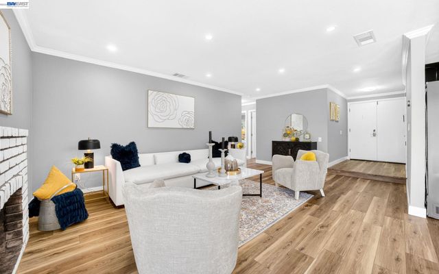 38 Cascade Ave, Livermore, CA 94551