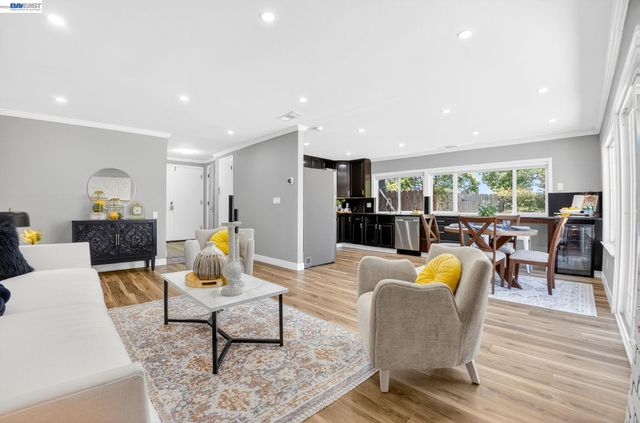 38 Cascade Ave, Livermore, CA 94551