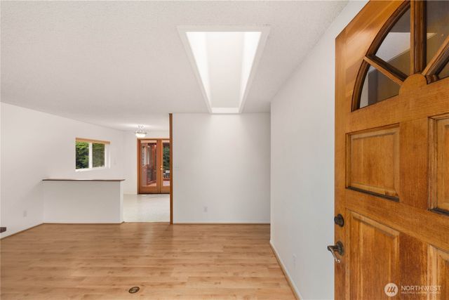 6011 156th Avenue NE, Redmond, WA 98052