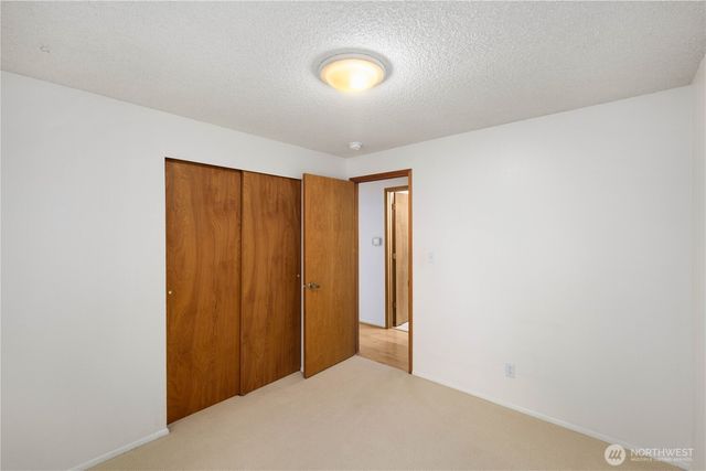 6011 156th Avenue NE, Redmond, WA 98052