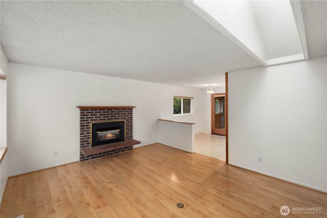 6011 156th Avenue NE, Redmond, WA 98052