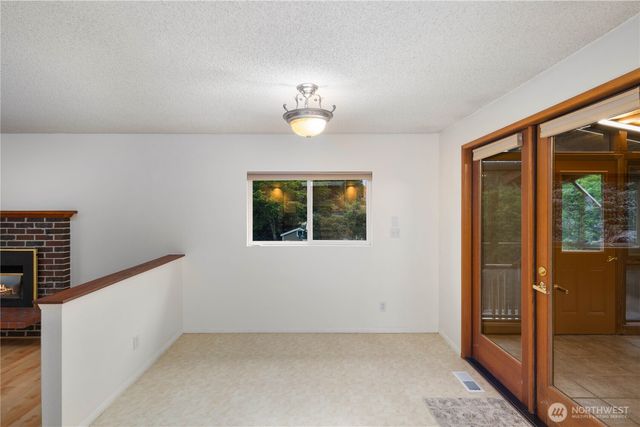 6011 156th Avenue NE, Redmond, WA 98052