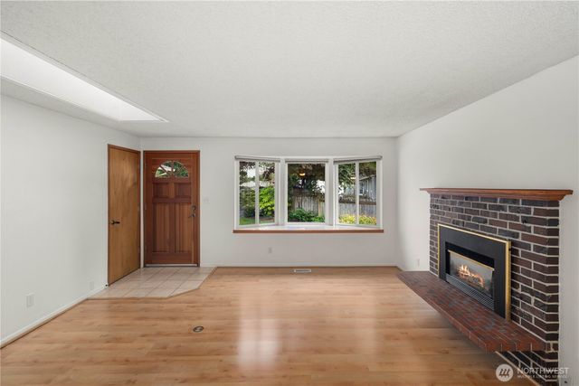 6011 156th Avenue NE, Redmond, WA 98052
