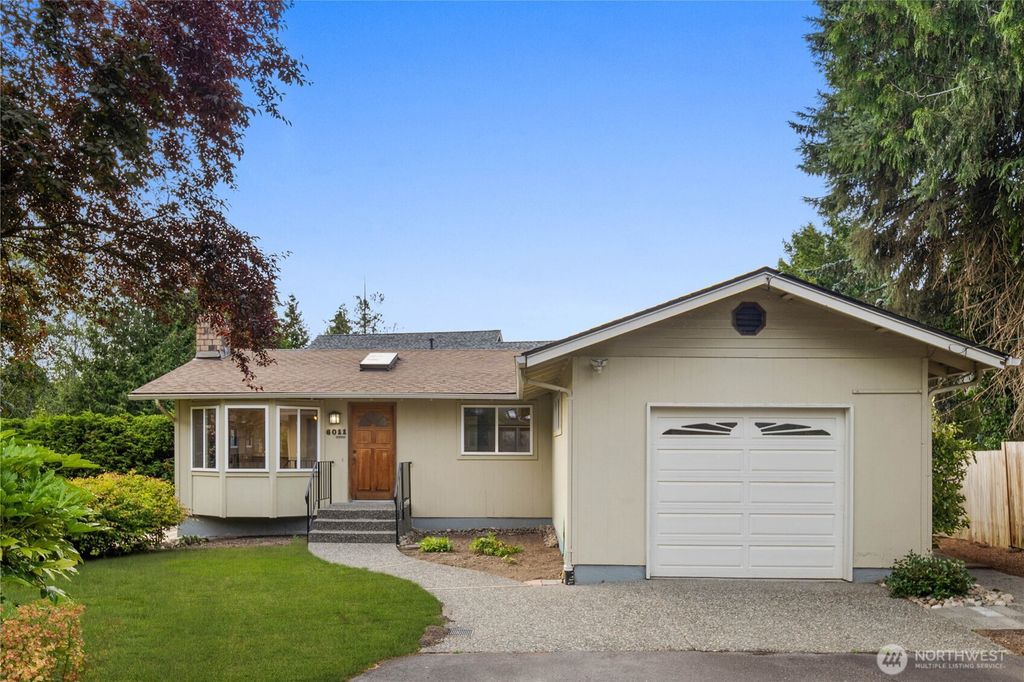 6011 156th Avenue NE, Redmond, WA 98052