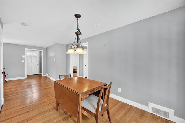 94 Fenimore Blvd, Springfield, MA 01108