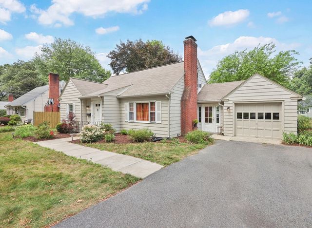 94 Fenimore Blvd, Springfield, MA 01108