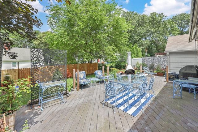 94 Fenimore Blvd, Springfield, MA 01108