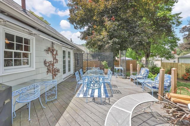 94 Fenimore Blvd, Springfield, MA 01108