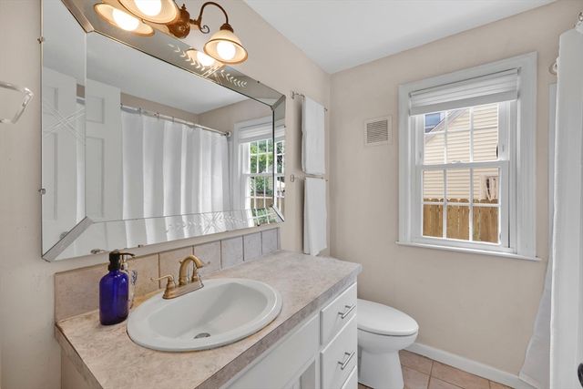 94 Fenimore Blvd, Springfield, MA 01108