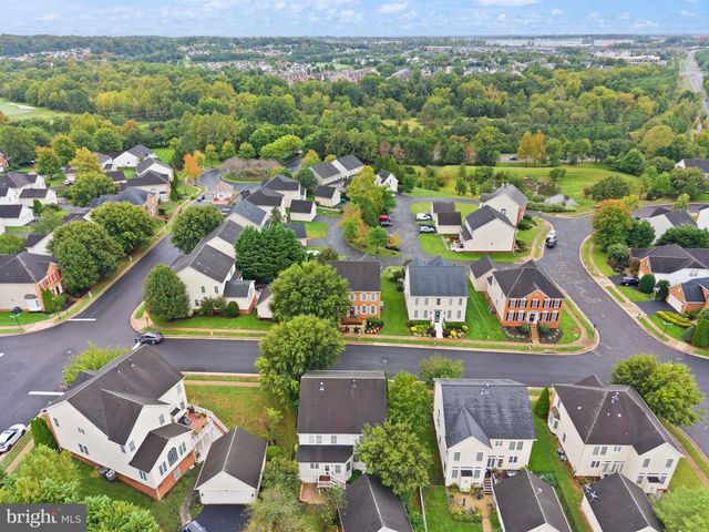 14101 SNICKERSVILLE DR, Gainesville, VA 20155