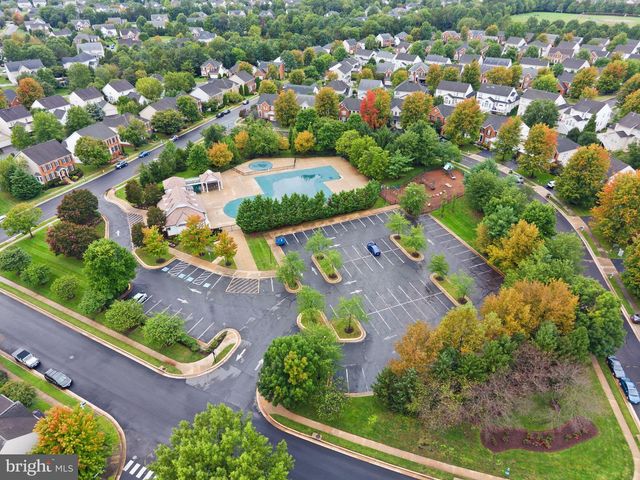 14101 SNICKERSVILLE DR, Gainesville, VA 20155