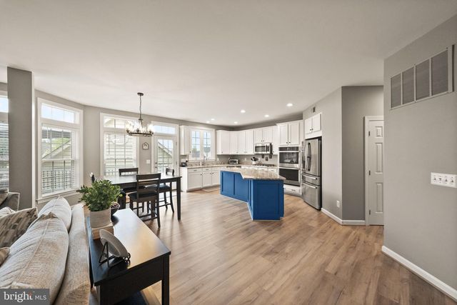 14101 SNICKERSVILLE DR, Gainesville, VA 20155