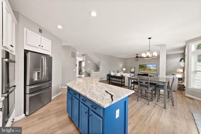 14101 SNICKERSVILLE DR, Gainesville, VA 20155