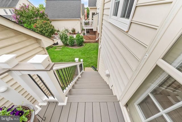 14101 SNICKERSVILLE DR, Gainesville, VA 20155