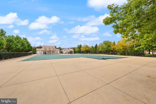 14101 SNICKERSVILLE DR, Gainesville, VA 20155