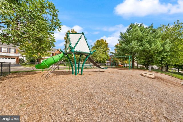 14101 SNICKERSVILLE DR, Gainesville, VA 20155