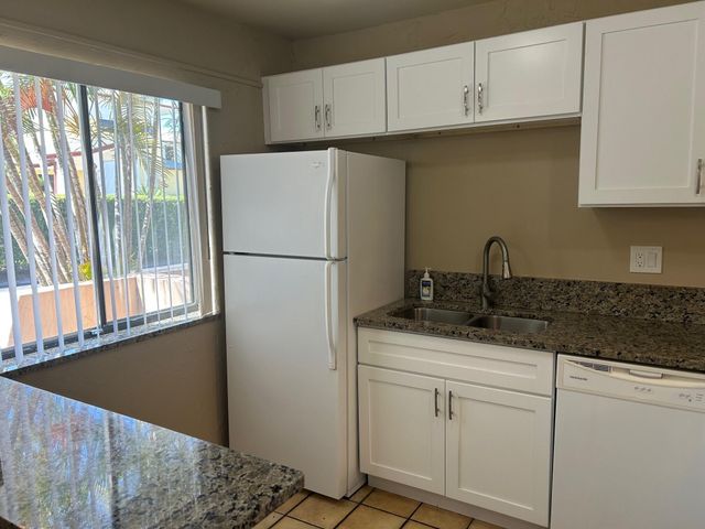 139 Sparrow Drive 3f, Royal Palm Beach, FL 33411