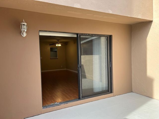 139 Sparrow Drive 3f, Royal Palm Beach, FL 33411