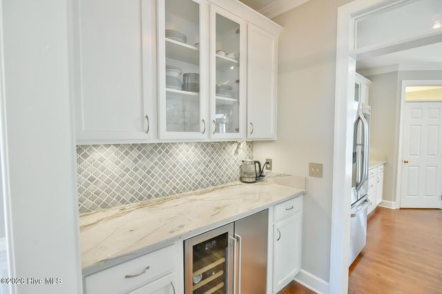 110 Bayview Drive, Chapel Hill, NC 27516