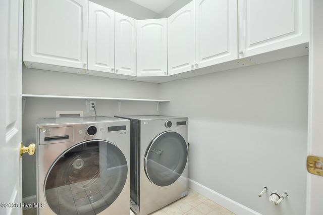 110 Bayview Drive, Chapel Hill, NC 27516