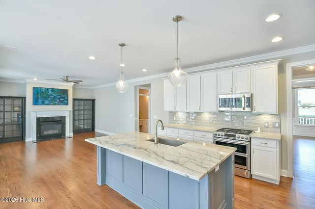 110 Bayview Drive, Chapel Hill, NC 27516