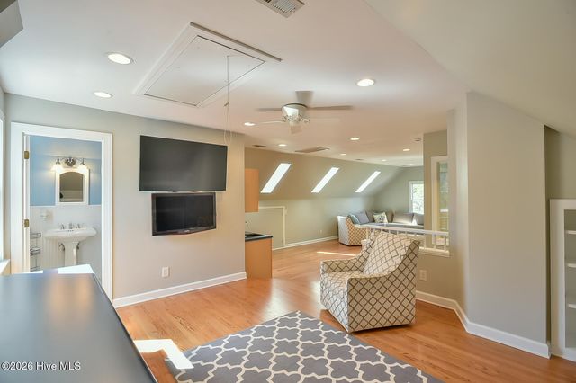 110 Bayview Drive, Chapel Hill, NC 27516