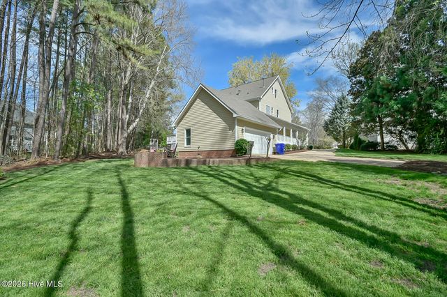 110 Bayview Drive, Chapel Hill, NC 27516