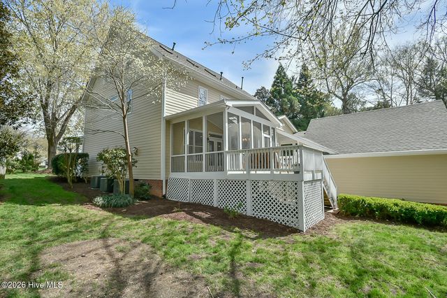 110 Bayview Drive, Chapel Hill, NC 27516