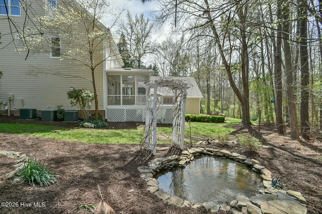 110 Bayview Drive, Chapel Hill, NC 27516