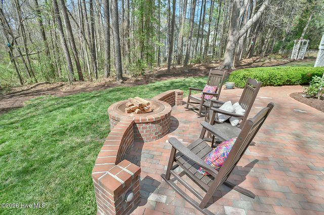 110 Bayview Drive, Chapel Hill, NC 27516