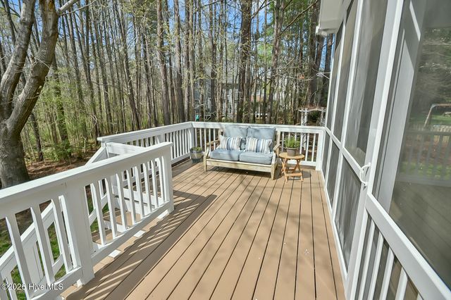 110 Bayview Drive, Chapel Hill, NC 27516