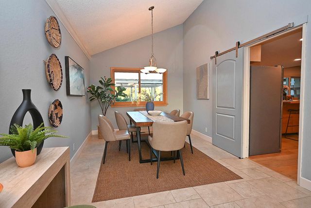 5474 Troost Ct, Castro Valley, CA 94552