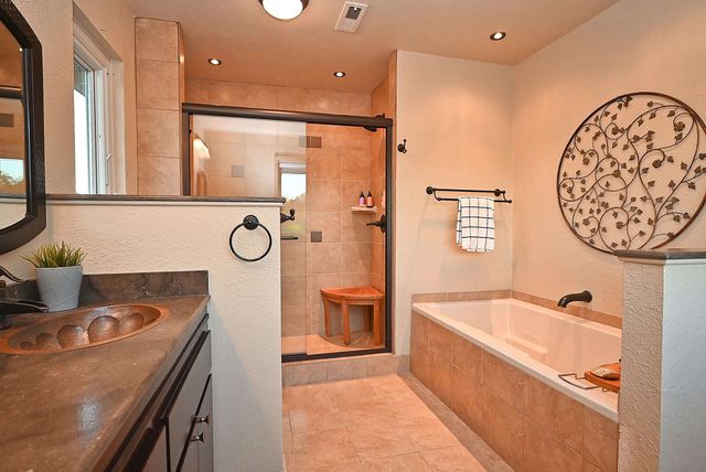 5474 Troost Ct, Castro Valley, CA 94552