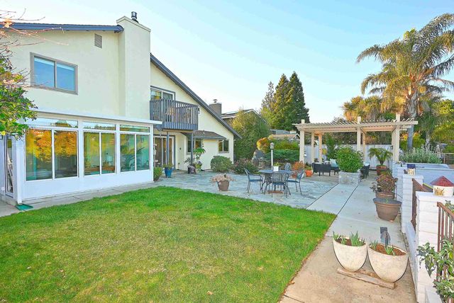 5474 Troost Ct, Castro Valley, CA 94552