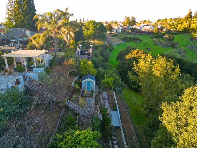 5474 Troost Ct, Castro Valley, CA 94552