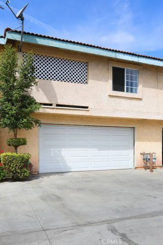 8032 Rose 13, Paramount, CA 90723
