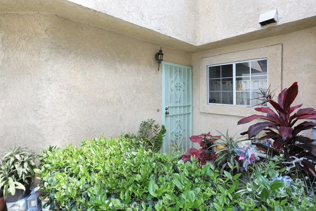 8032 Rose 13, Paramount, CA 90723