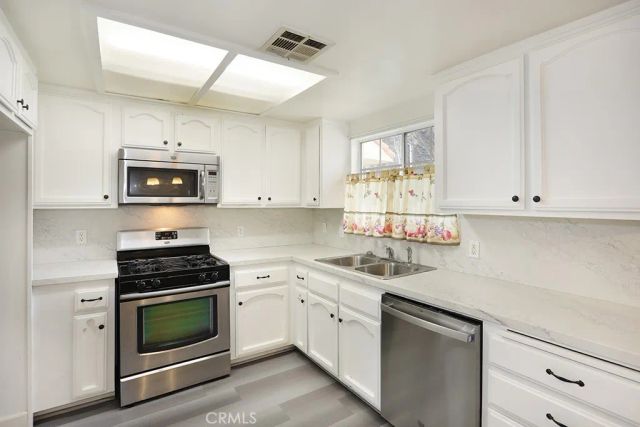 8032 Rose 13, Paramount, CA 90723