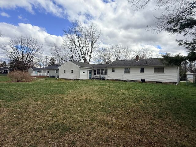 2816 Rolling Hill Avenue, Portage, MI 49024