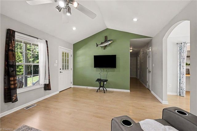 392 Cove Wood Drive, Denton, NC 27239