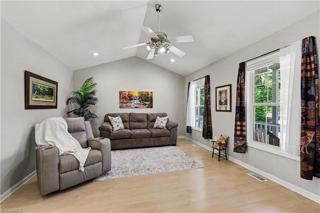 392 Cove Wood Drive, Denton, NC 27239