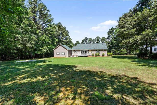 392 Cove Wood Drive, Denton, NC 27239