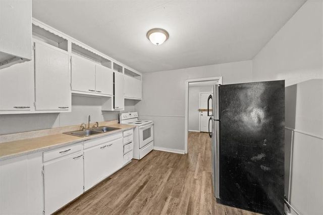 7015 College Avenue, Kansas City, MO 64132