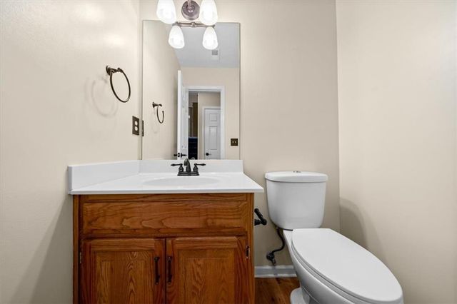 201 Mesa Drive, Smithville, MO 64089