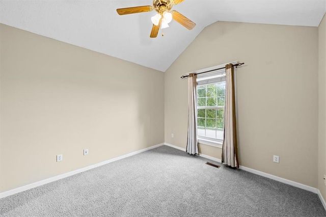 201 Mesa Drive, Smithville, MO 64089